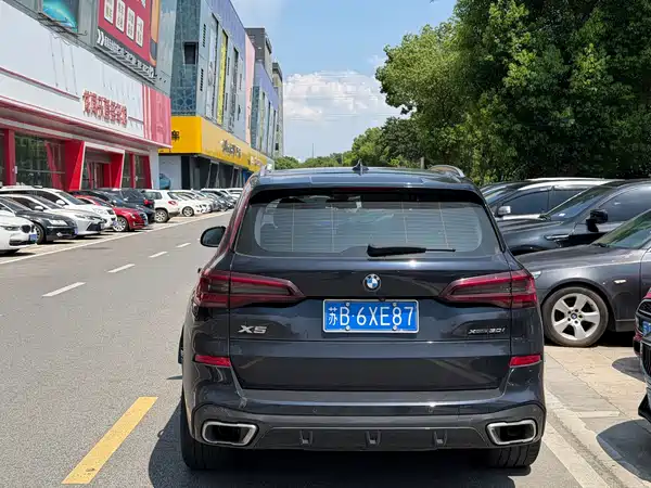 BMW X5 2021