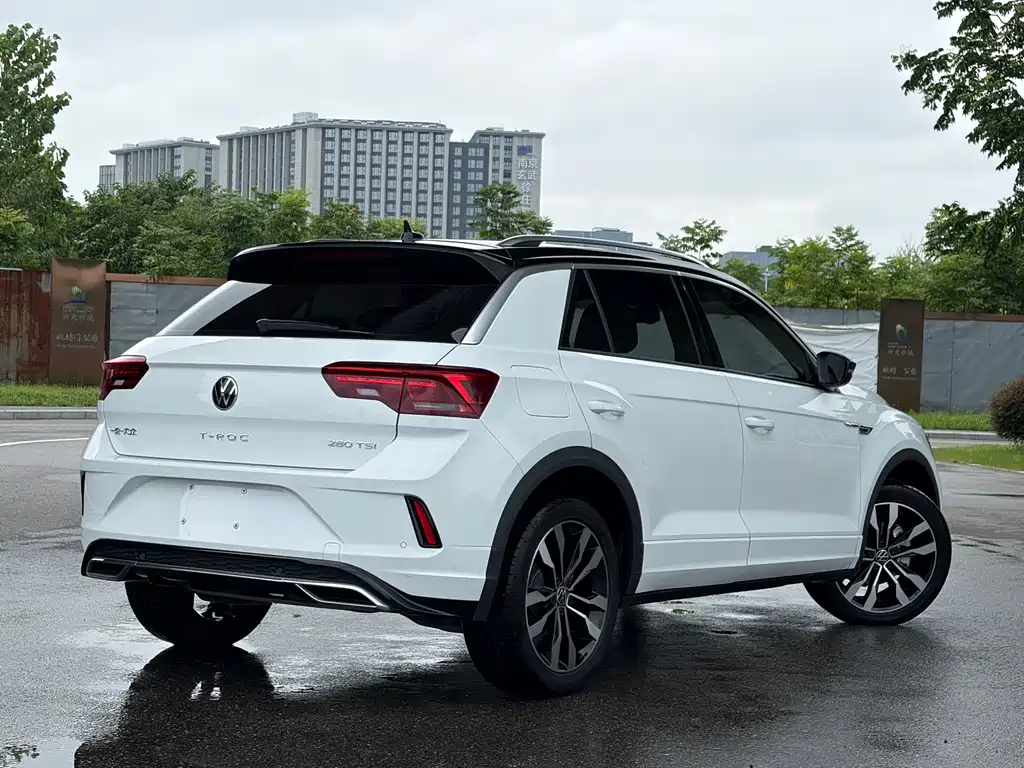 Volkswagen T-Roc 2022 — фото 2