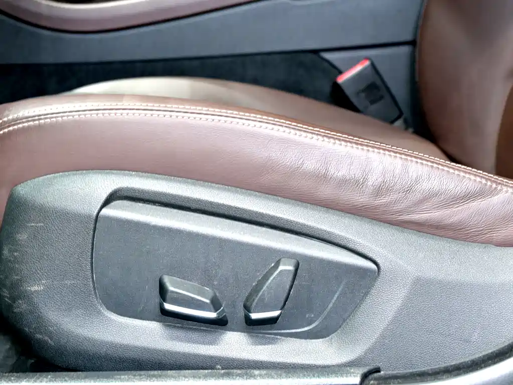 BMW 5 Series 2014 — фото 22