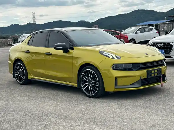 Lynk & Co 03 2020