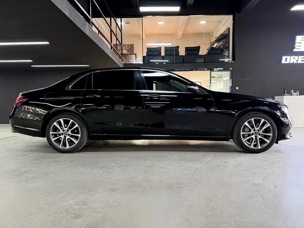 Mercedes-Benz E-Class 2018