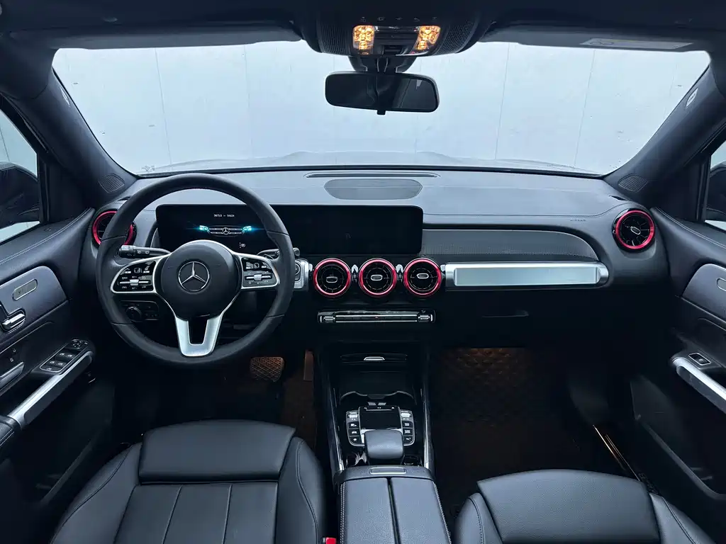 Mercedes-Benz GLB 2021