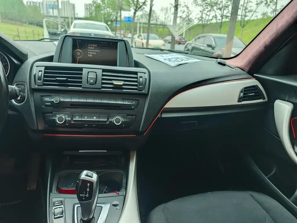BMW 1 Series 2014 — фото 13
