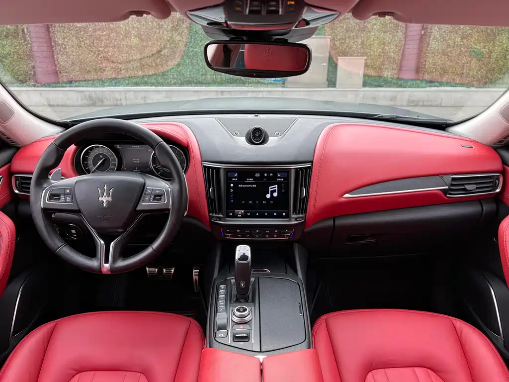 Maserati Levante 2021 — фото 15
