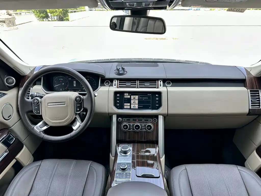 Land Rover Range Rover 2015 — фото 11