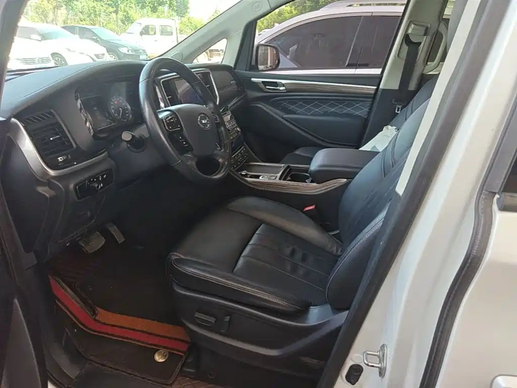 GAC Motor Trumpchi M8 2019 — фото 15