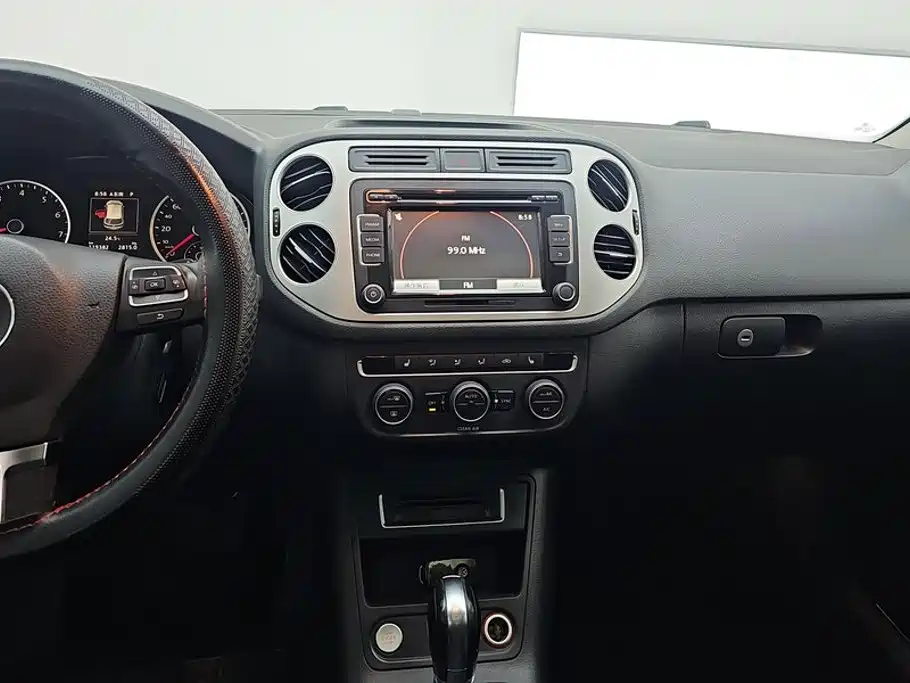 Volkswagen Tiguan 2016 — фото 13