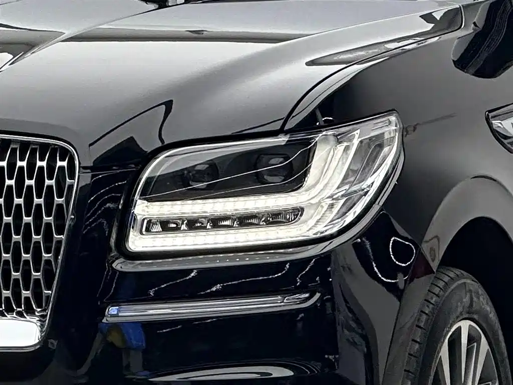 Lincoln Navigator 2019 — фото 3