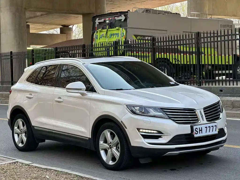 Lincoln MKC 2017 — фото 7