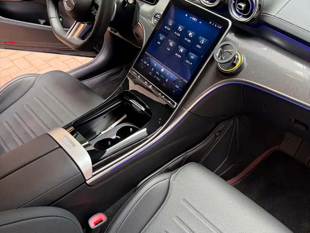 Mercedes-Benz C-Class 2023 — фото 12