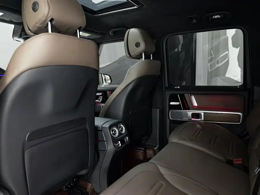 Mercedes-Benz G-Class 2022 — фото 11