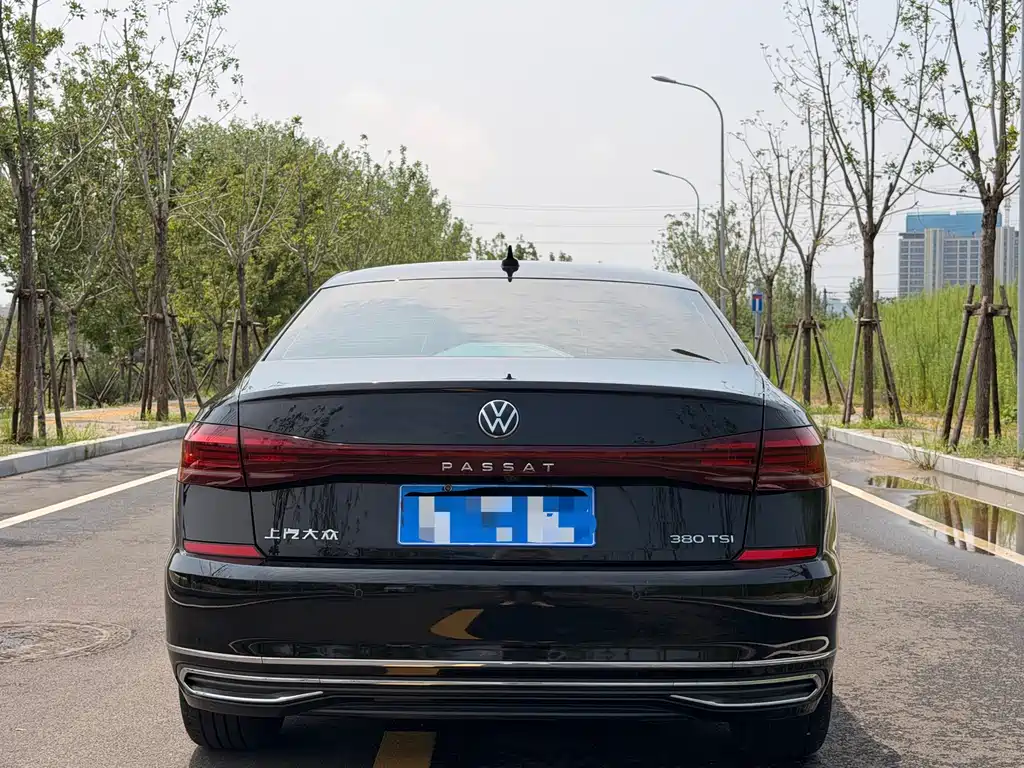 Volkswagen Passat 2024