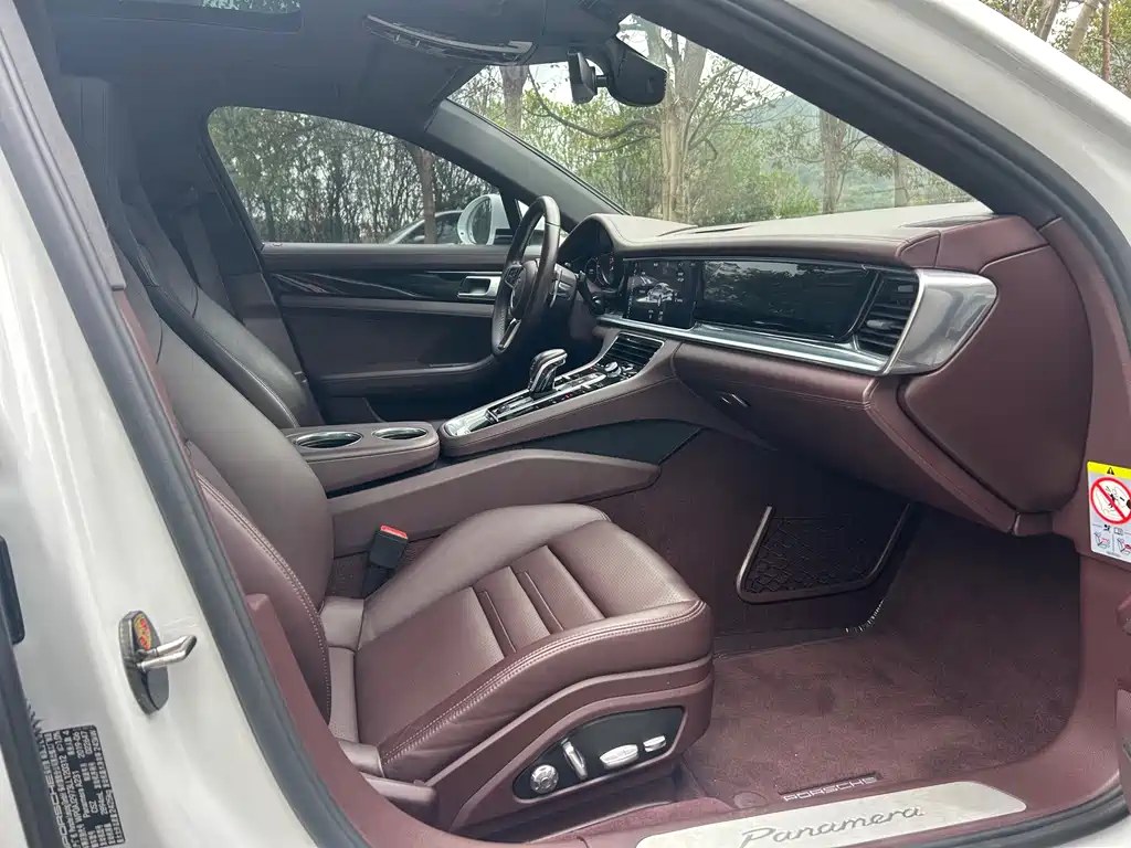 Porsche Panamera 2019 — фото 10