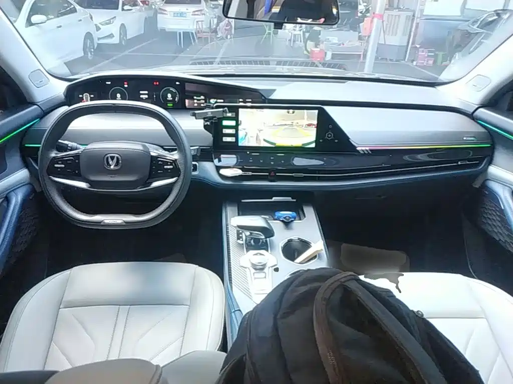 Changan UNI-K Smart Electronic Idd 2024 — фото 10