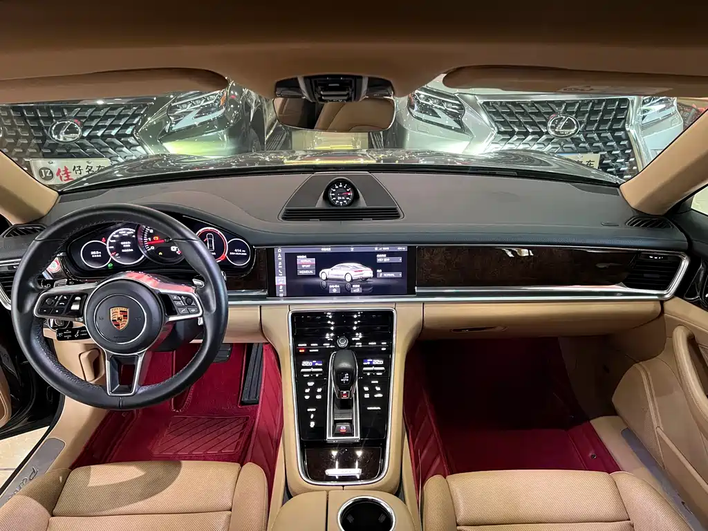 Porsche Panamera 2019 — фото 11
