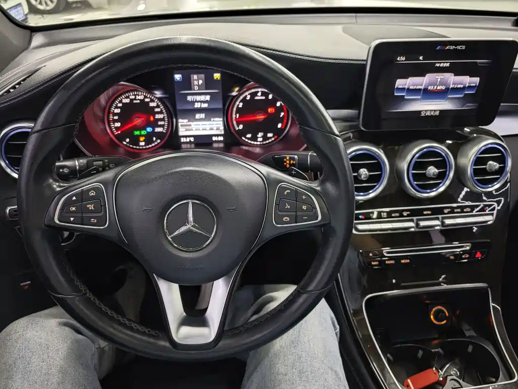 Mercedes-Benz GLC 2017 — фото 12
