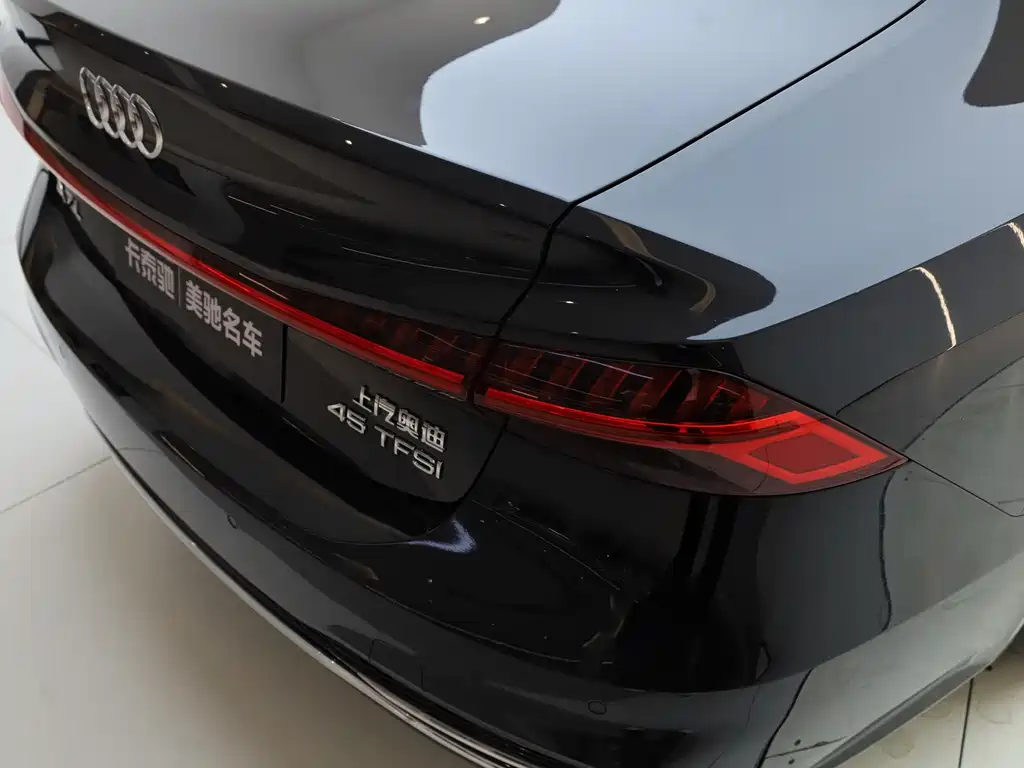 Audi A7L 2024 — фото 25