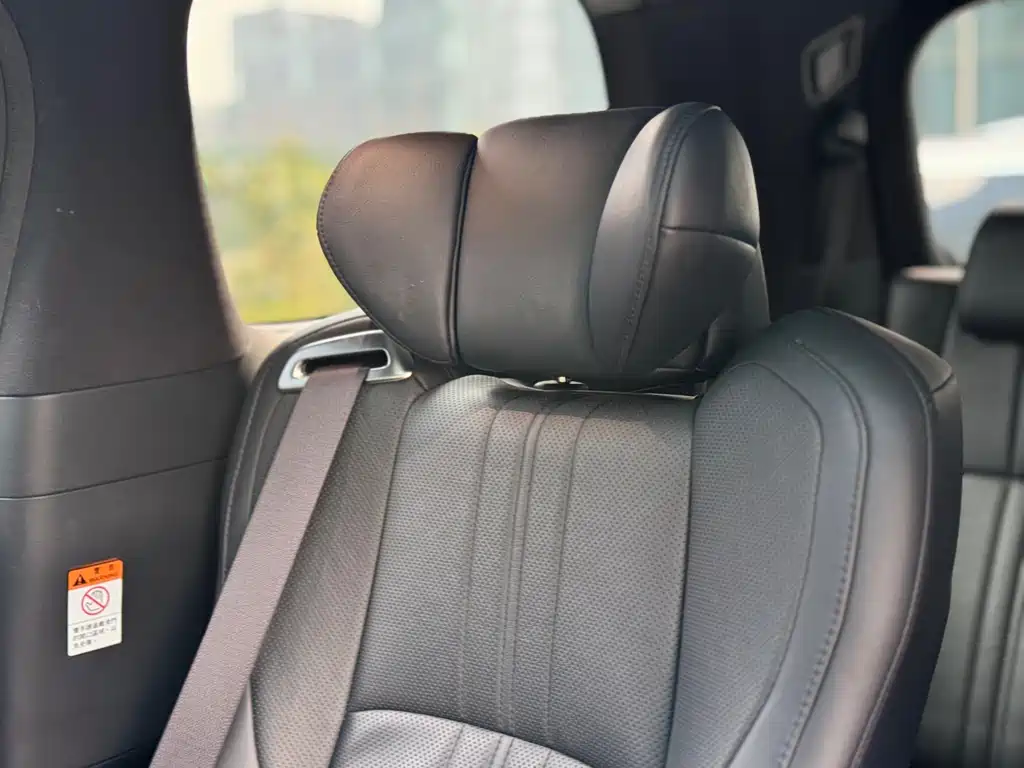 Toyota Alphard 2020 — фото 17