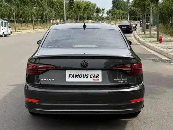 Volkswagen Sagitar 2021
