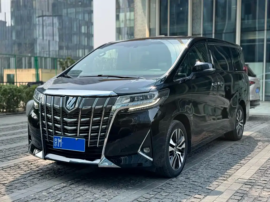 Toyota Alphard 2020 — фото 1