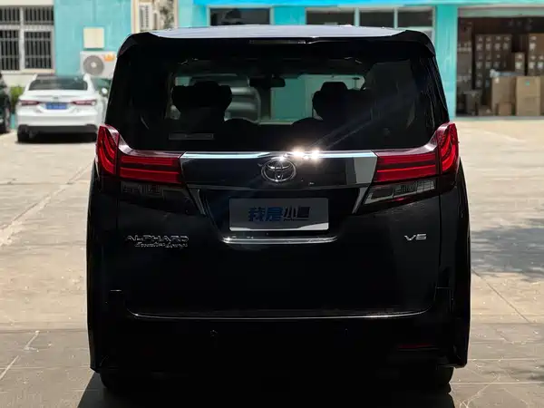 Toyota Alphard 2018