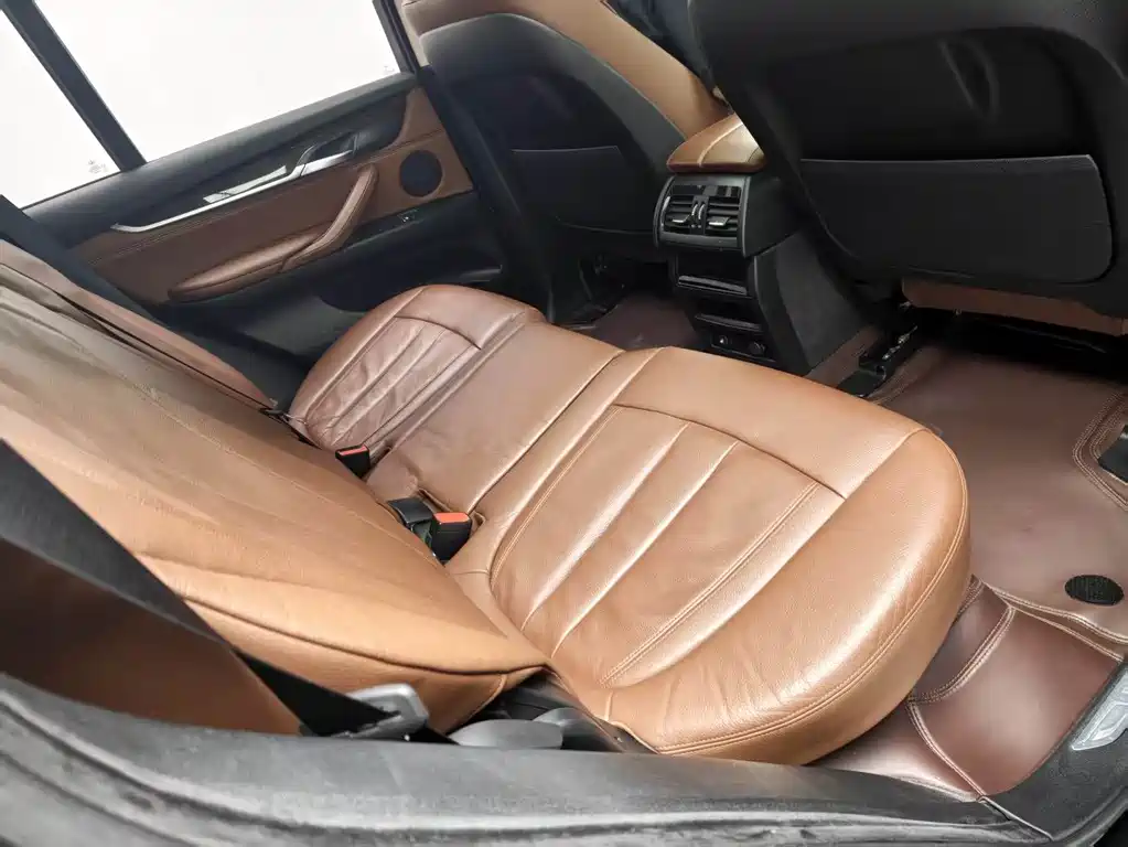 BMW X5 2015 — фото 11