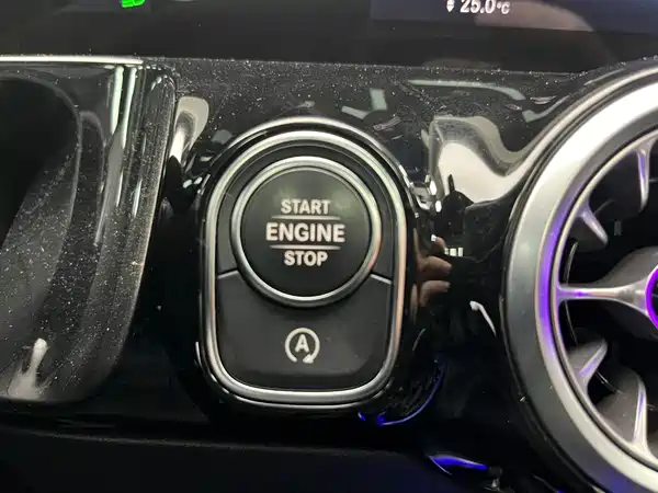Mercedes-Benz GLA 2021
