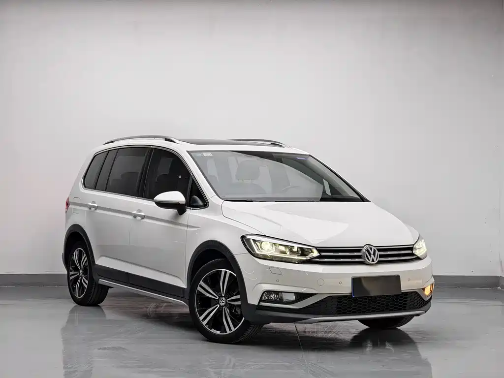 Volkswagen Touran 2019 — фото 3