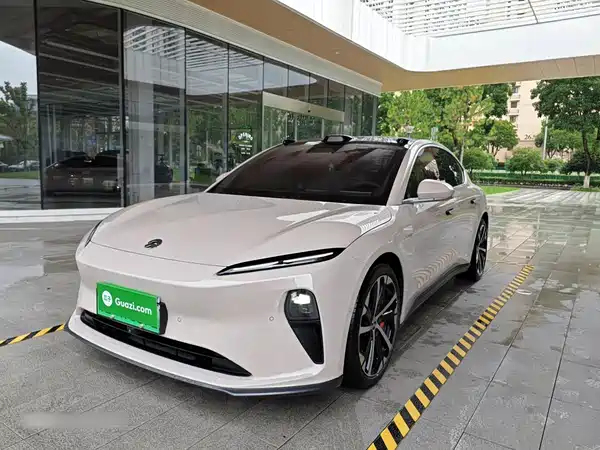 NIO ET5 2024