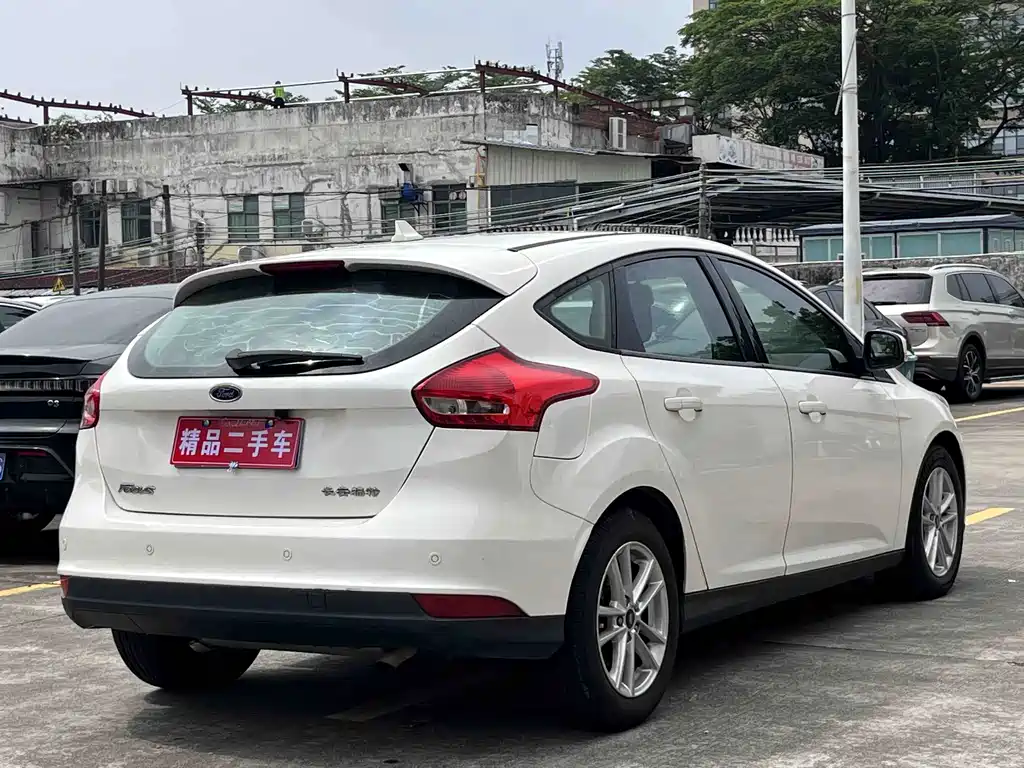 Ford Focus 2016 — фото 6