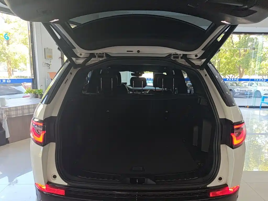 Land Rover Discovery Sport 2021 — фото 19