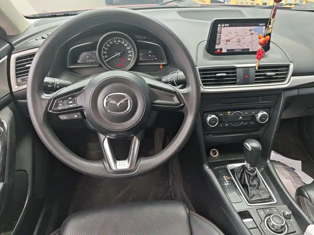 Mazda 3 Angkesela 2019 — фото 10