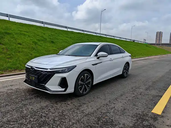 Chery Arrizo 8 2025