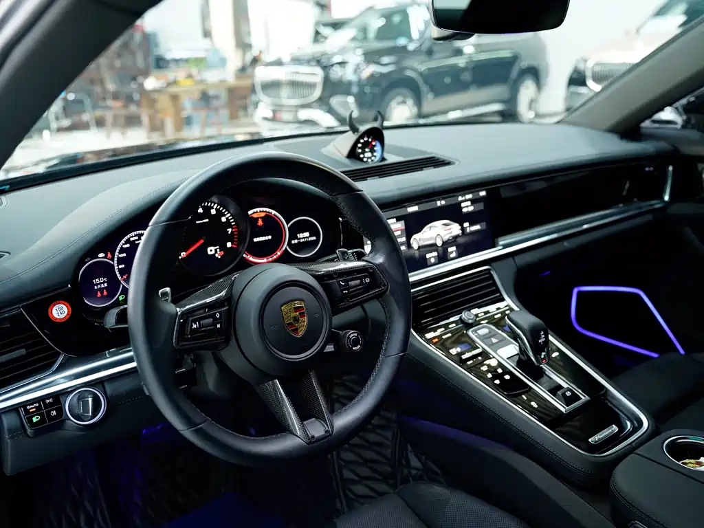 Porsche Panamera 2021 — фото 11