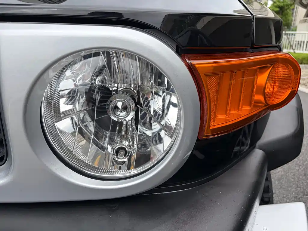 Toyota FJ Cruiser 2014 — фото 31