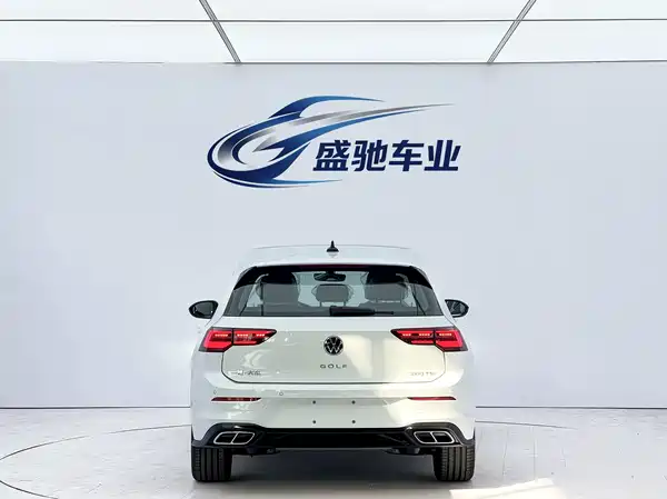 Volkswagen Golf 2024