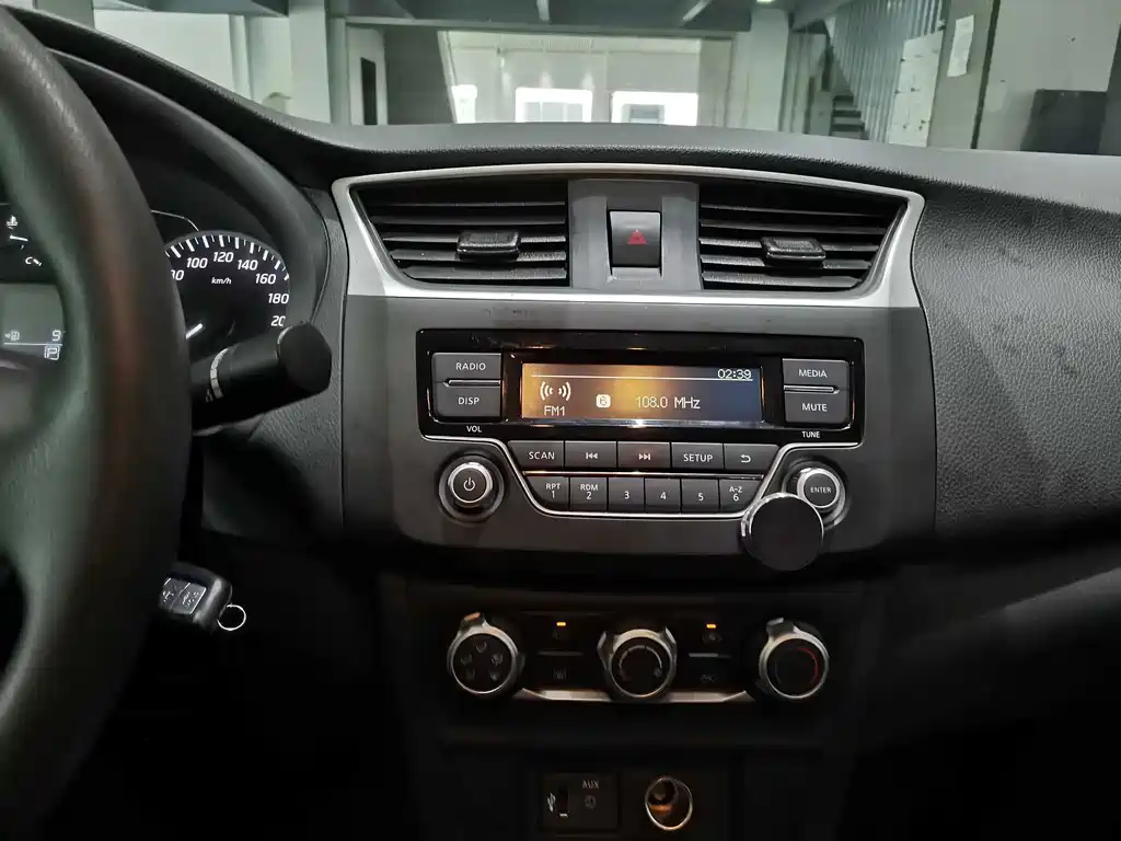 Nissan Sylphy 2019 — фото 14