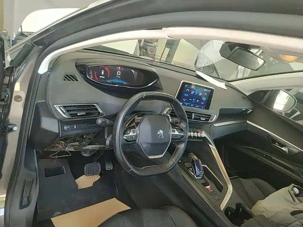 Peugeot 4008 2018 — фото 10