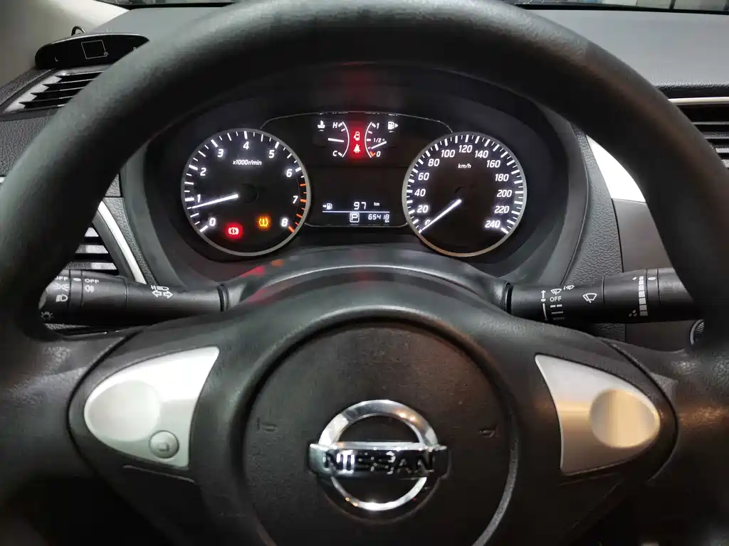 Nissan Sylphy 2019 — фото 15