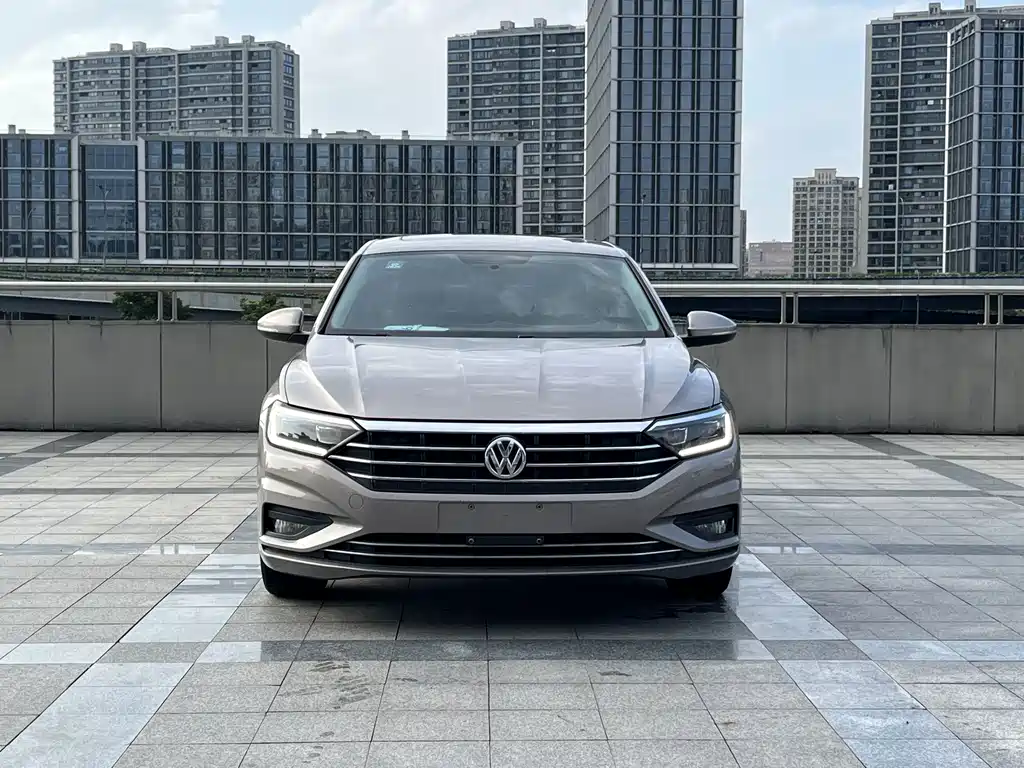 Volkswagen Sagitar 2020