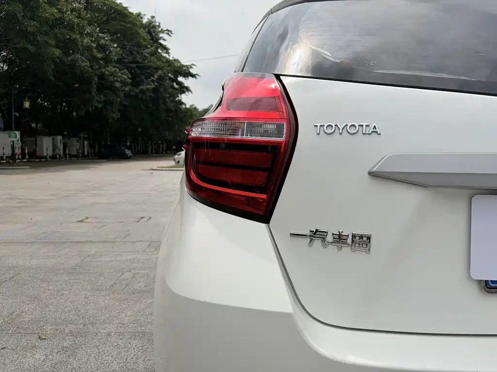 Toyota Vios FS 2018 — фото 18