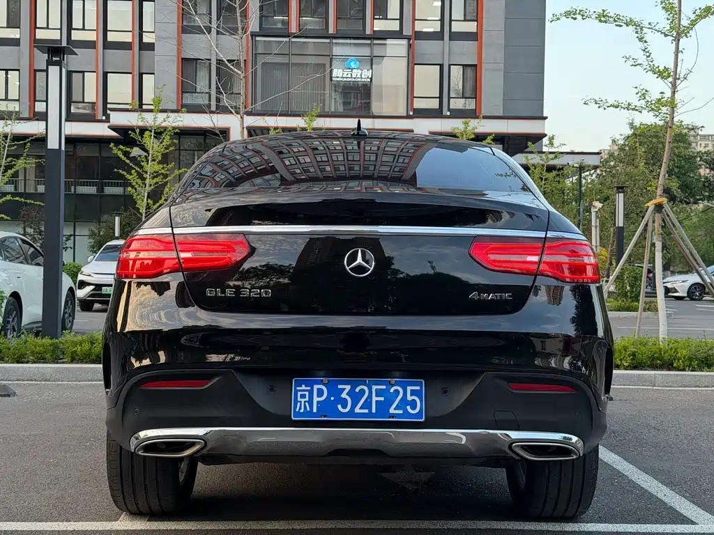 Mercedes-Benz GLE Coupe 2016 — фото 13
