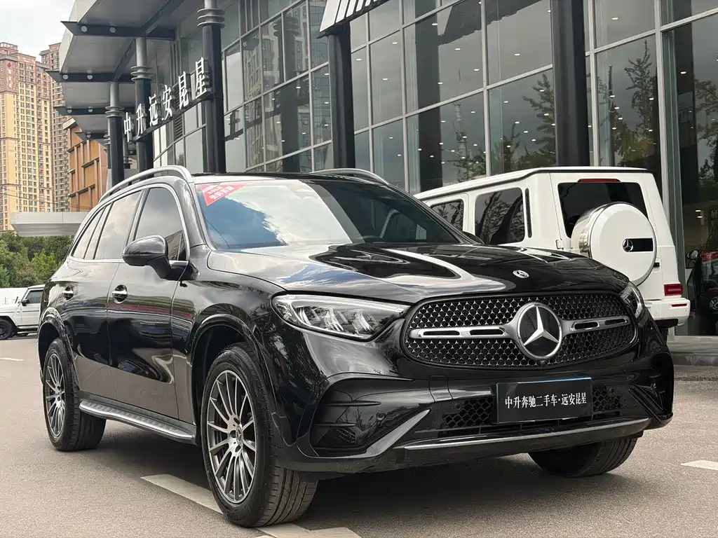 Mercedes-Benz GLC 2023