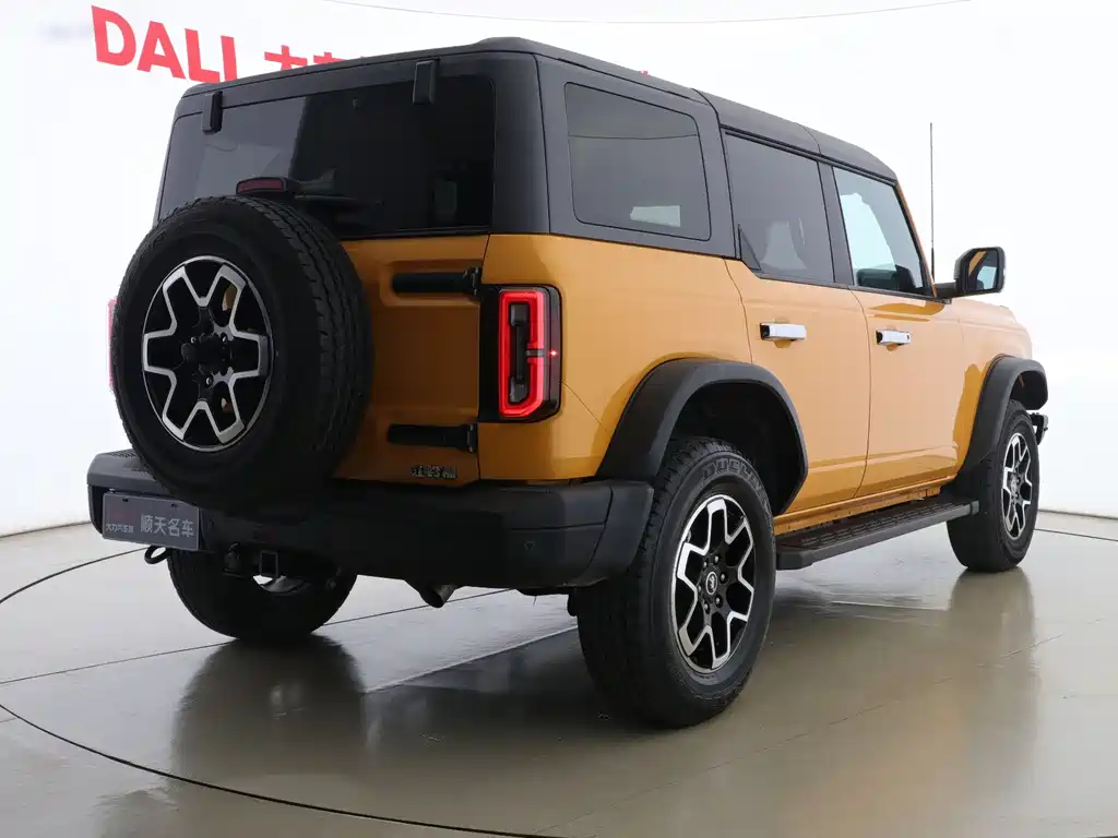 Ford Bronco 2025 — фото 14