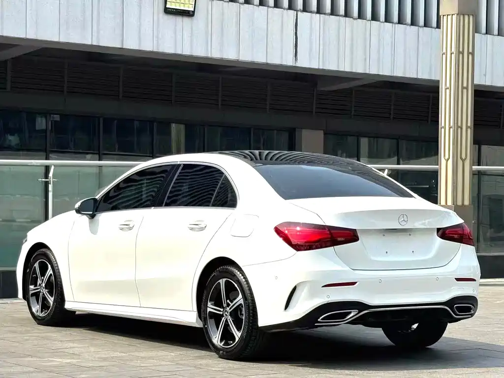 Mercedes-Benz A-Class 2023 — фото 9