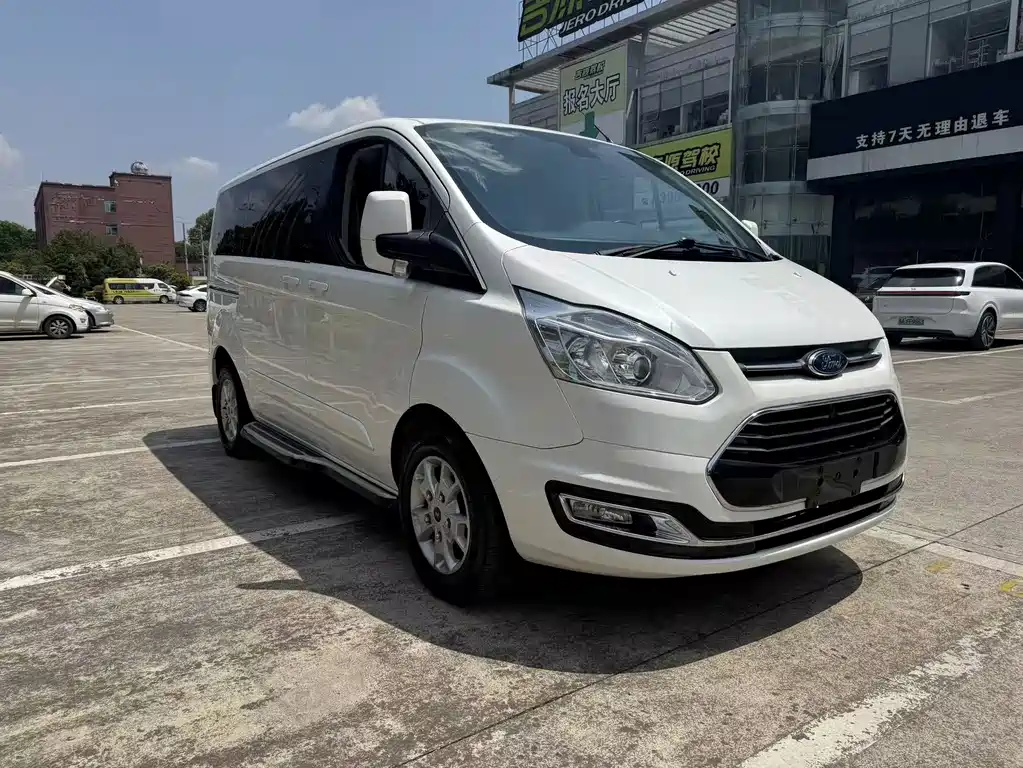 Ford Tourneo 2017 — фото 3