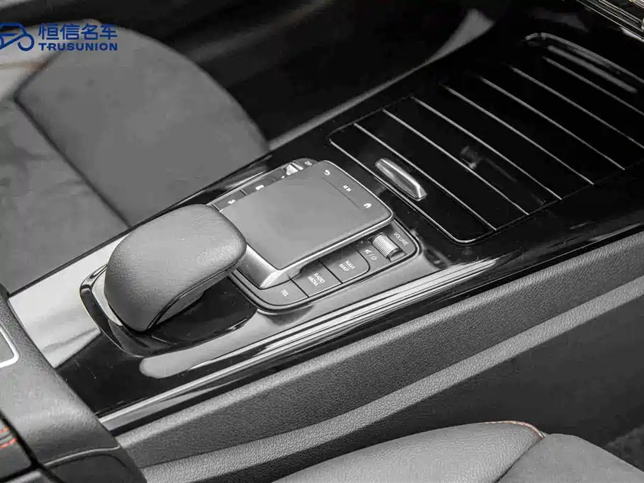 Mercedes-Benz A-Class 2023 — фото 19