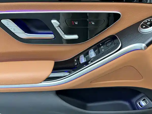 Mercedes-Benz S-Class 2025