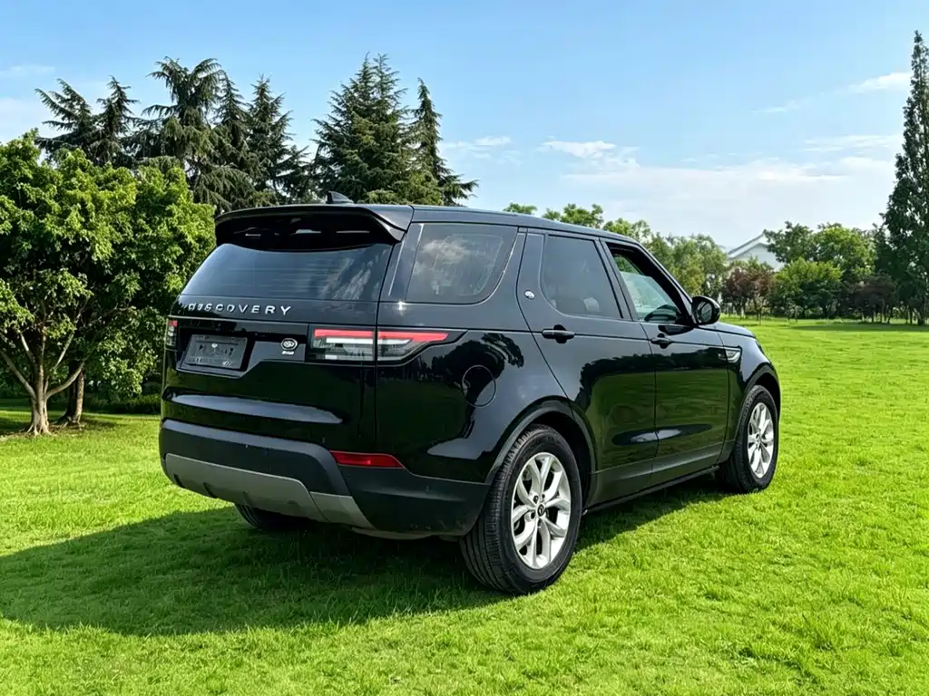 Land Rover Discovery 2018 — фото 7