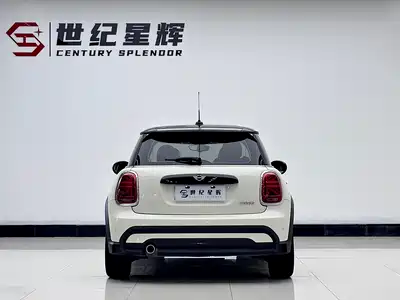 MINI MINI 2022
